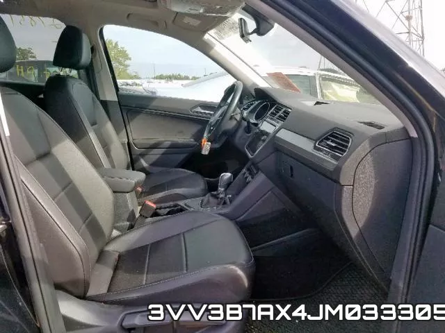 3VV3B7AX4JM033305_5.webp