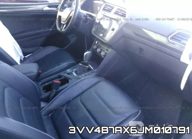 3VV4B7AX6JM010791_5.webp