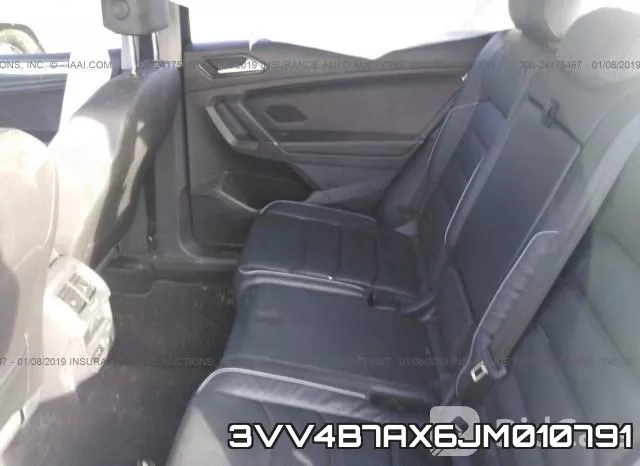3VV4B7AX6JM010791_8.webp
