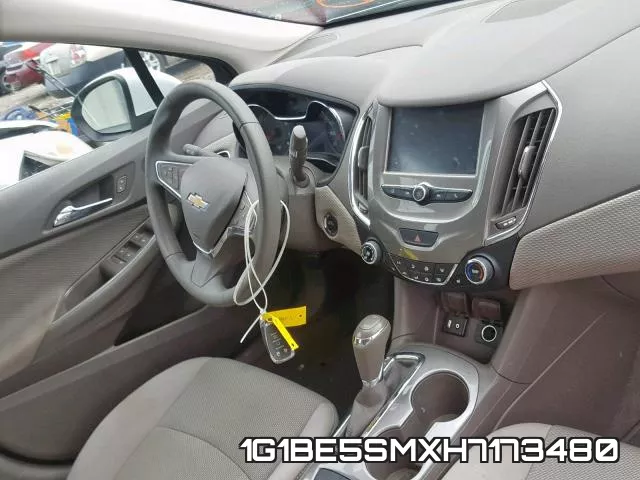 1G1BE5SMXH7173480_9.webp