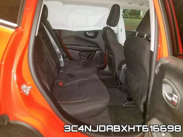3C4NJDABXHT616698_6.webp