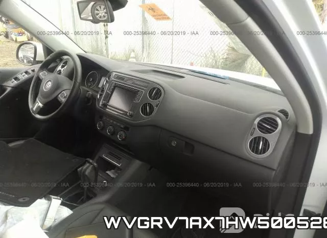 WVGRV7AX7HW500528