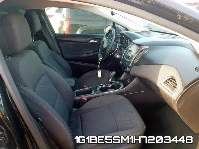 1G1BE5SM1H7203448_5.webp