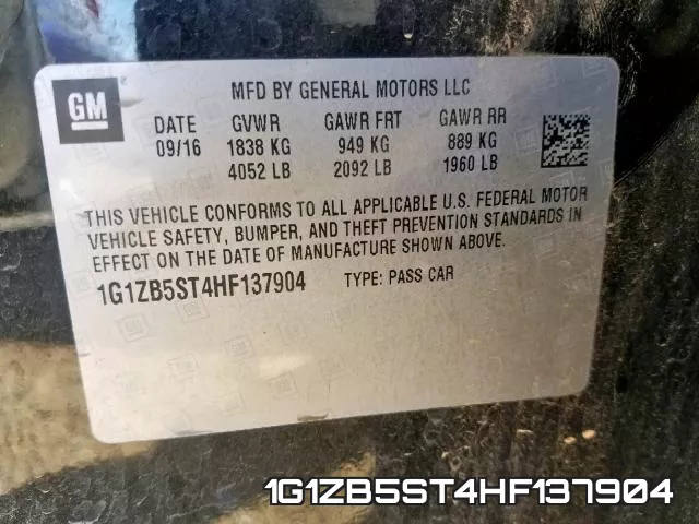 1G1ZB5ST4HF137904
