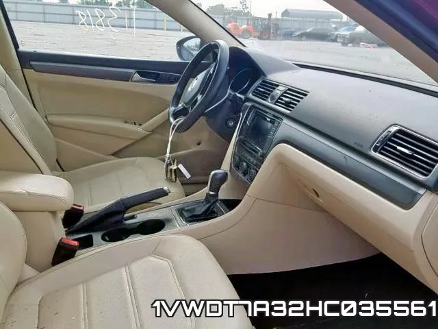 1VWDT7A32HC035561_5.webp