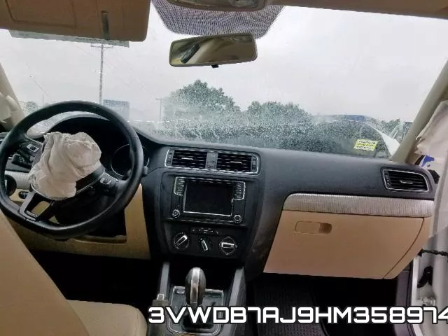 3VWDB7AJ9HM358974_9.webp