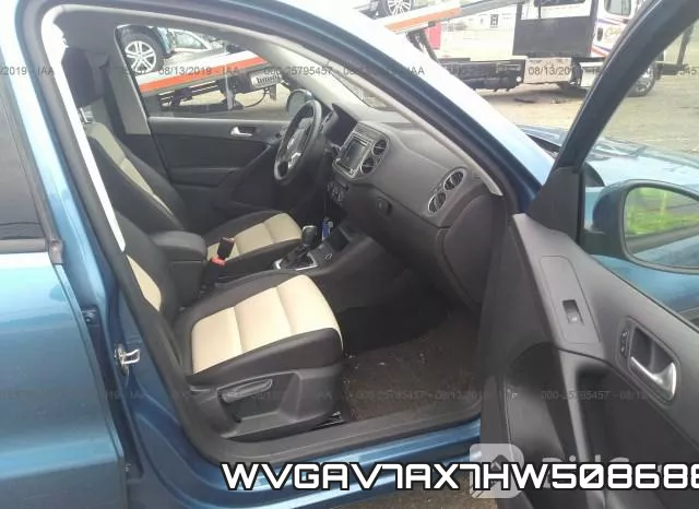 WVGAV7AX7HW508688_5.webp