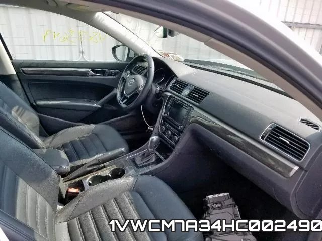 1VWCM7A34HC002490_5.webp