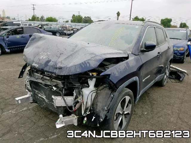 3C4NJCBB2HT682123_2.webp