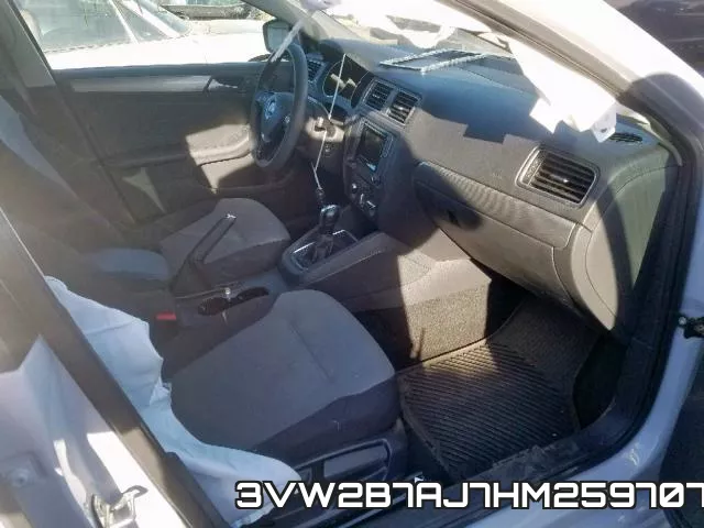 3VW2B7AJ7HM259707_5.webp