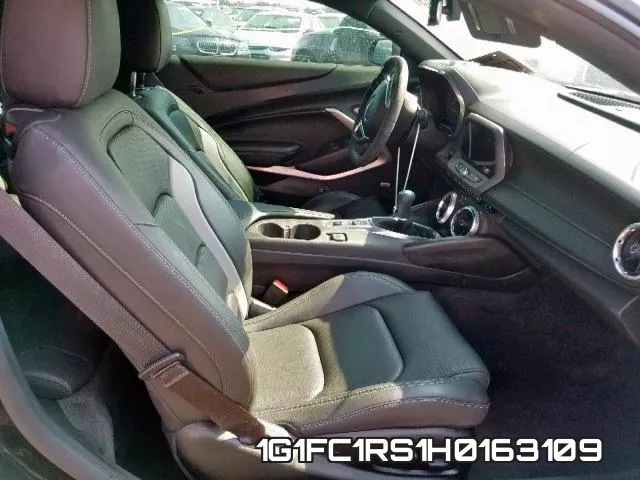 1G1FC1RS1H0163109_5.webp