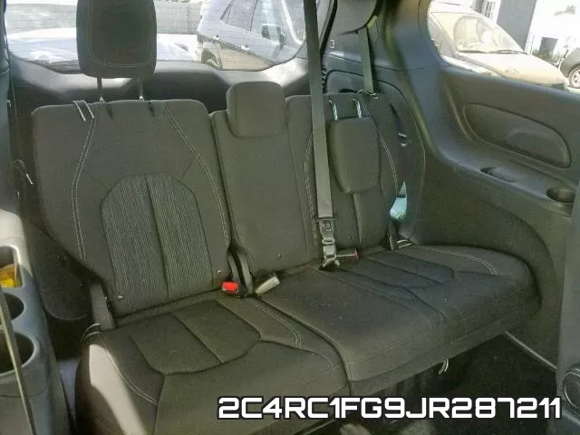 2C4RC1FG9JR287211_9.webp