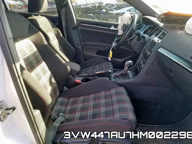 3VW447AU7HM002298_5.webp