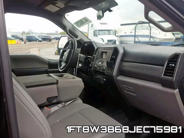 1FT8W3B68JEC75981_5.webp