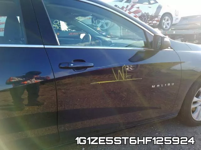 1G1ZE5ST6HF125924