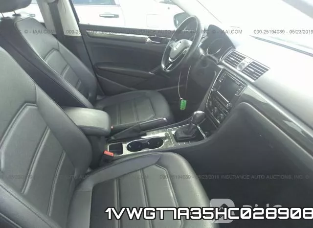 1VWGT7A35HC028908_5.webp
