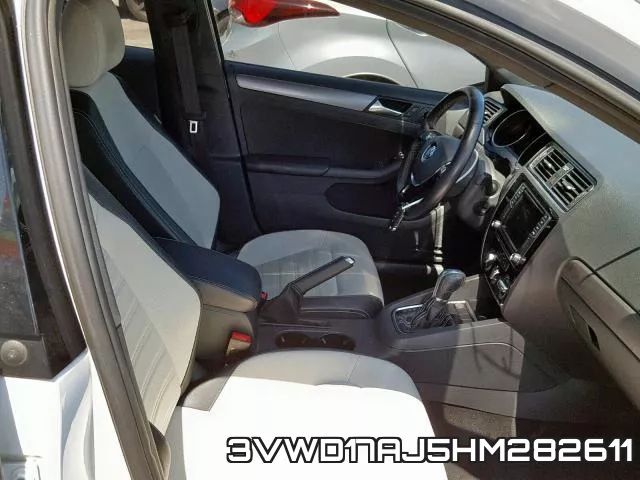 3VWD17AJ5HM282611_5.webp