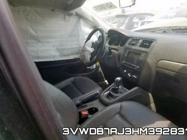 3VWDB7AJ3HM392831_5.webp