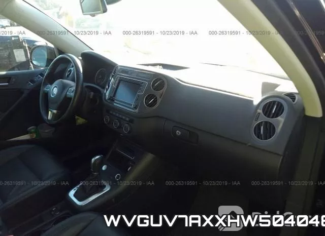 WVGUV7AXXHW504048_5.webp