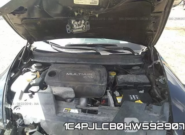 1C4PJLCB0HW592907_10.webp