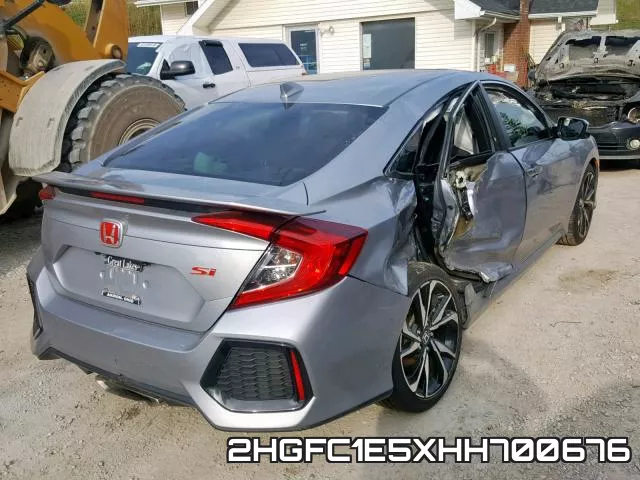 2HGFC1E5XHH700676_4.webp