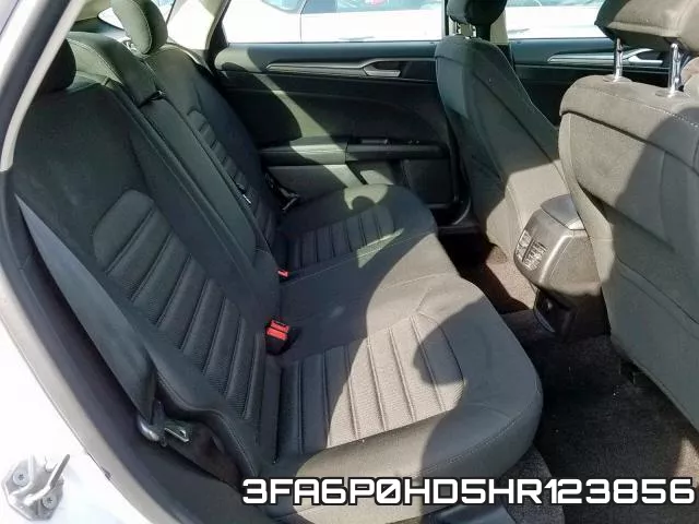 3FA6P0HD5HR123856_6.webp