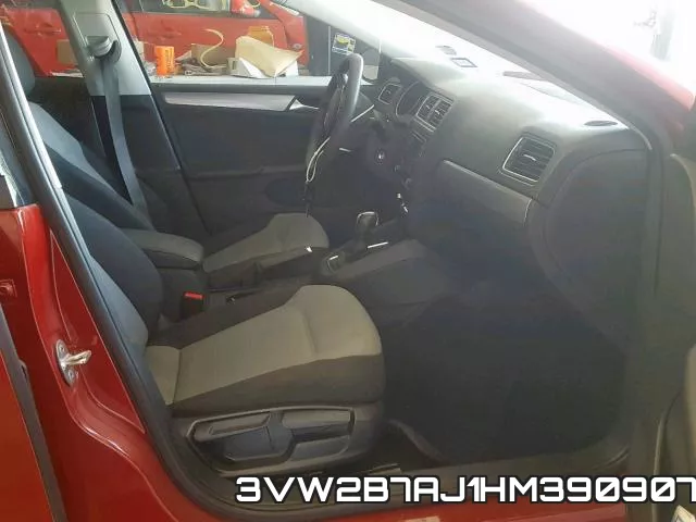 3VW2B7AJ1HM390907_5.webp