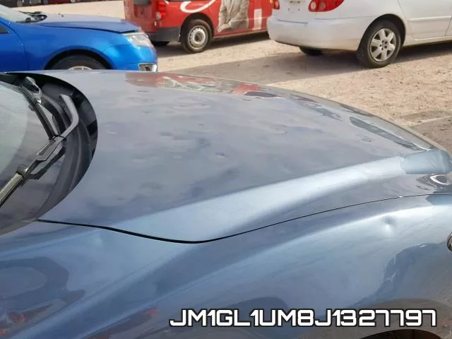 JM1GL1UM8J1327797
