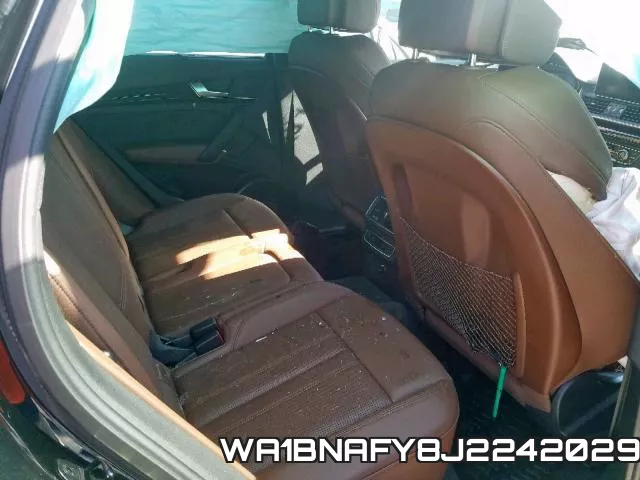 WA1BNAFY8J2242029_6.webp