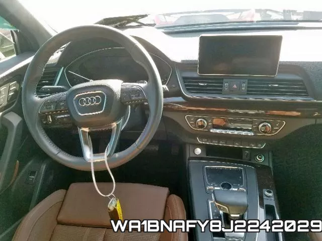 WA1BNAFY8J2242029_9.webp