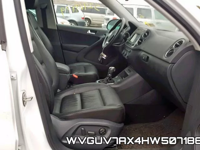 WVGUV7AX4HW507186_5.webp