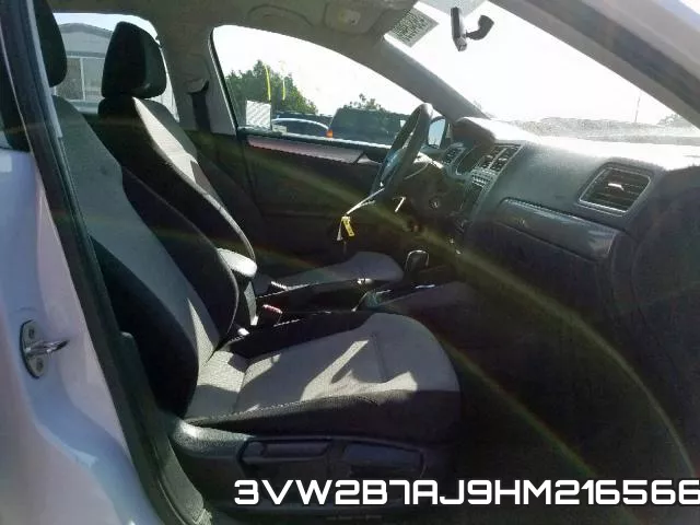 3VW2B7AJ9HM216566