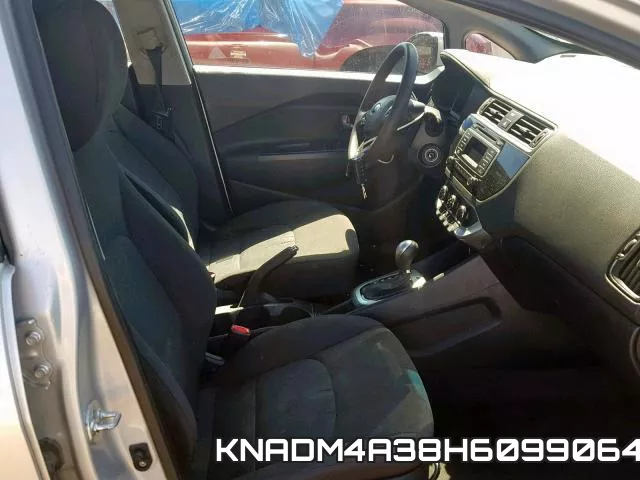 KNADM4A38H6099064_5.webp