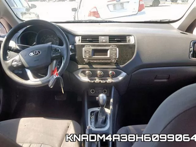 KNADM4A38H6099064_9.webp
