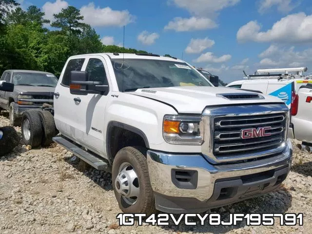 1GT42VCY8JF195791_1.webp