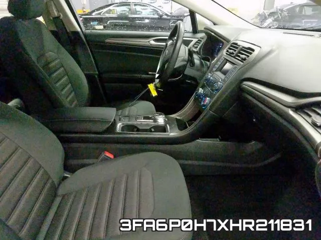 3FA6P0H7XHR211831_5.webp