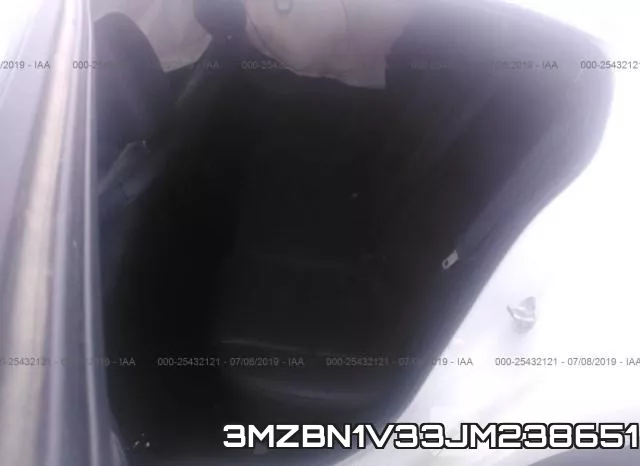 3MZBN1V33JM238651_8.webp