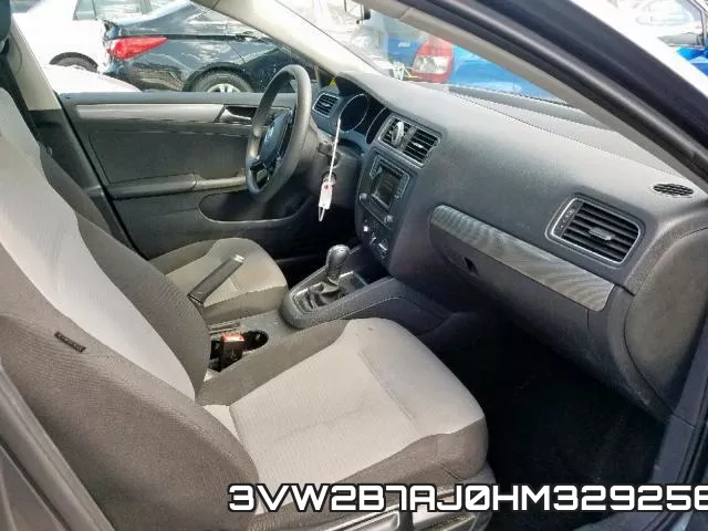 3VW2B7AJ0HM329256_5.webp