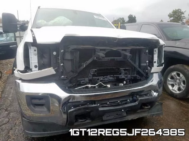 1GT12REG5JF264385_9.webp