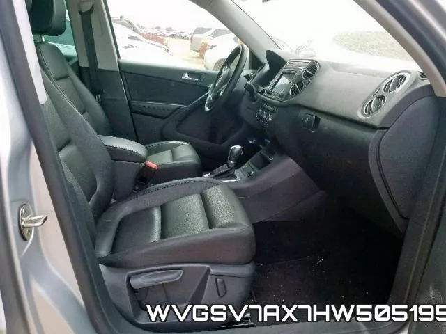 WVGSV7AX7HW505195_5.webp