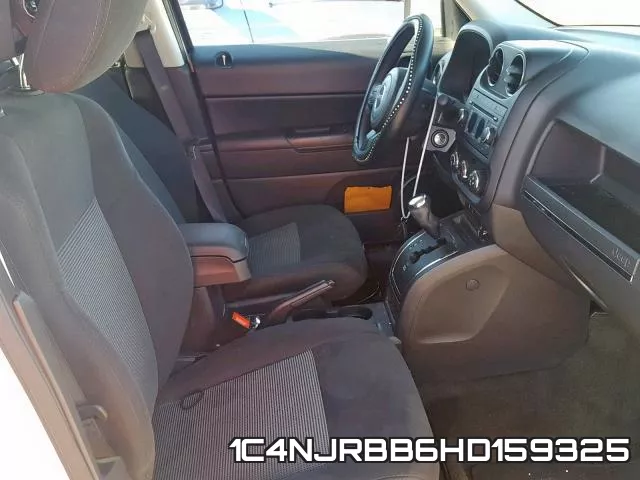 1C4NJRBB6HD159325_5.webp