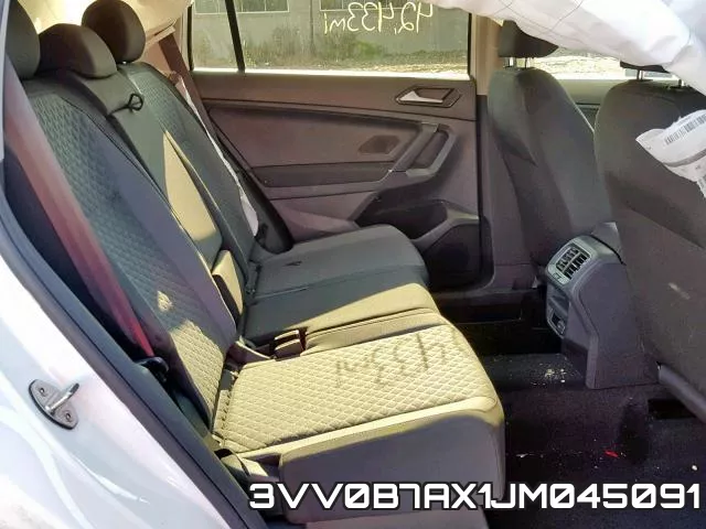 3VV0B7AX1JM045091_6.webp