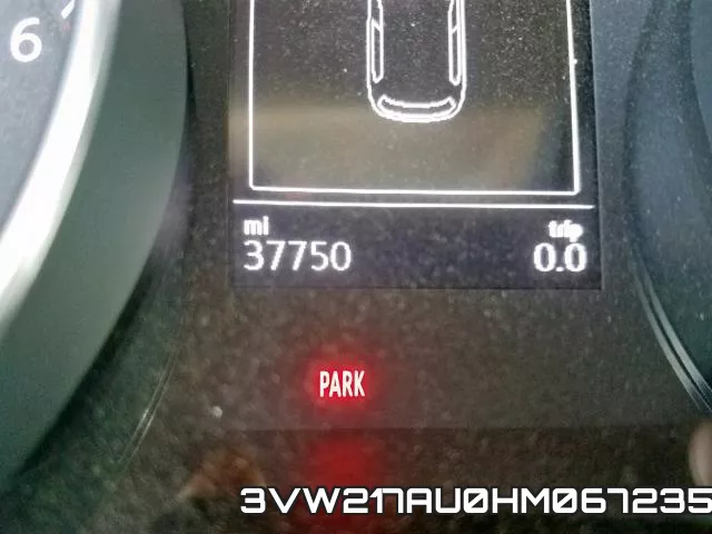 3VW217AU0HM067235_8.webp