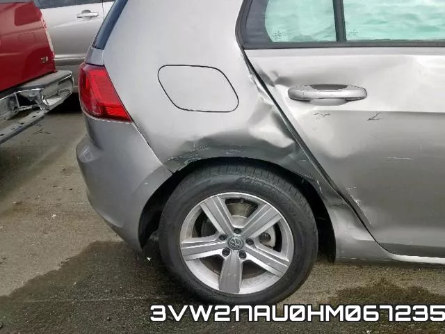 3VW217AU0HM067235_9.webp