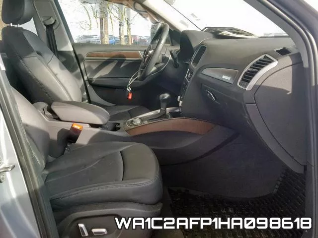 WA1C2AFP1HA098618_5.webp