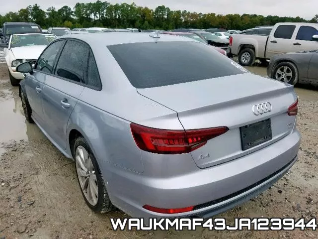WAUKMAF43JA123944_3.webp