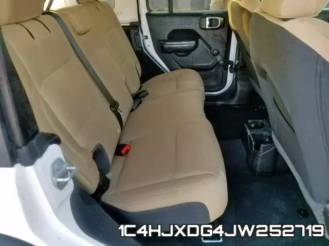 1C4HJXDG4JW252719_6.webp
