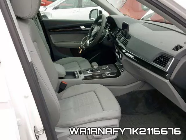 WA1ANAFY7K2116676_5.webp