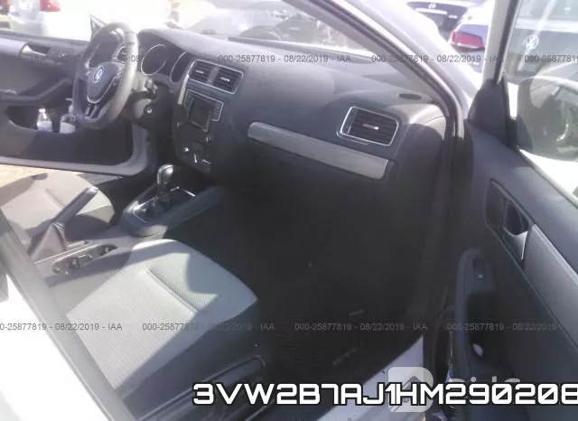 3VW2B7AJ1HM290208_5.webp