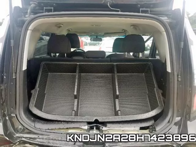 KNDJN2A28H7423896_9.webp